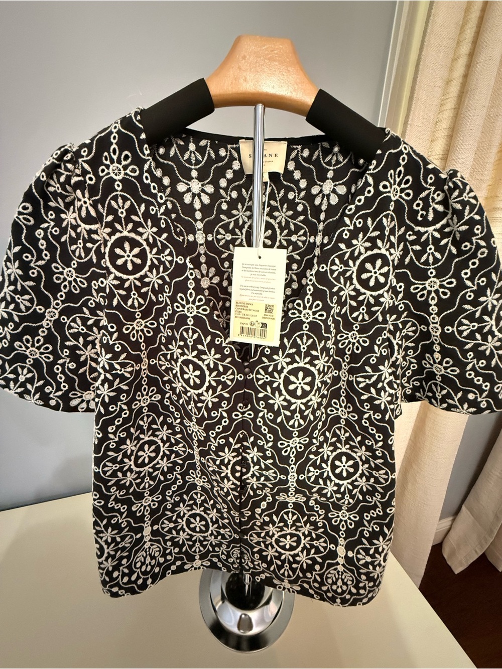 Sezane size US 12 Embroidered-Pattern Puff Sleeve Blouse in Black & White